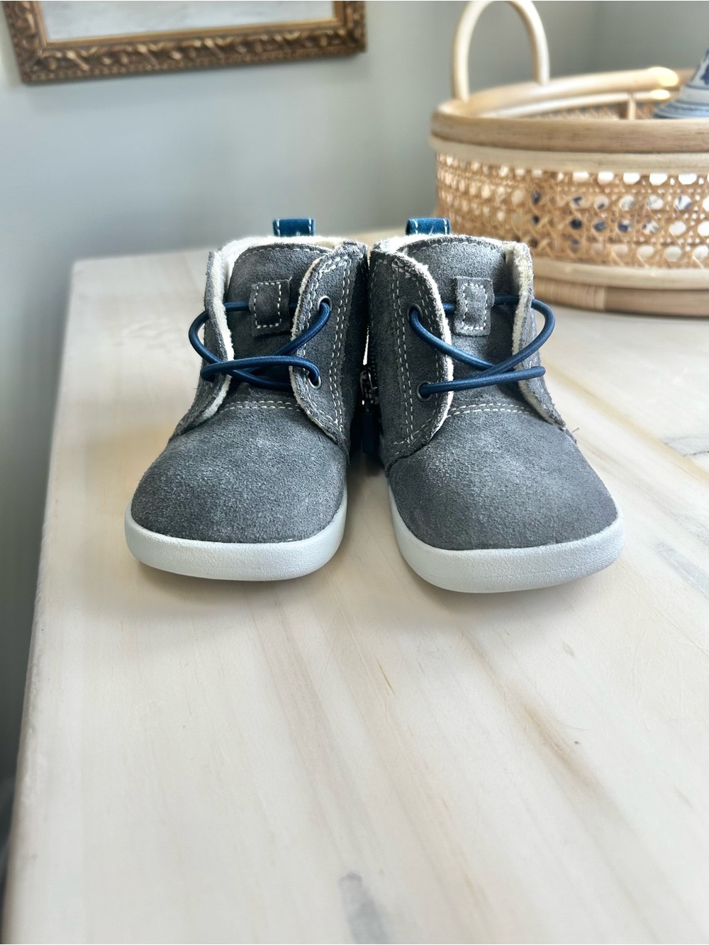 UGG Kristjan Chukka Toddler Boots in Gray Suede